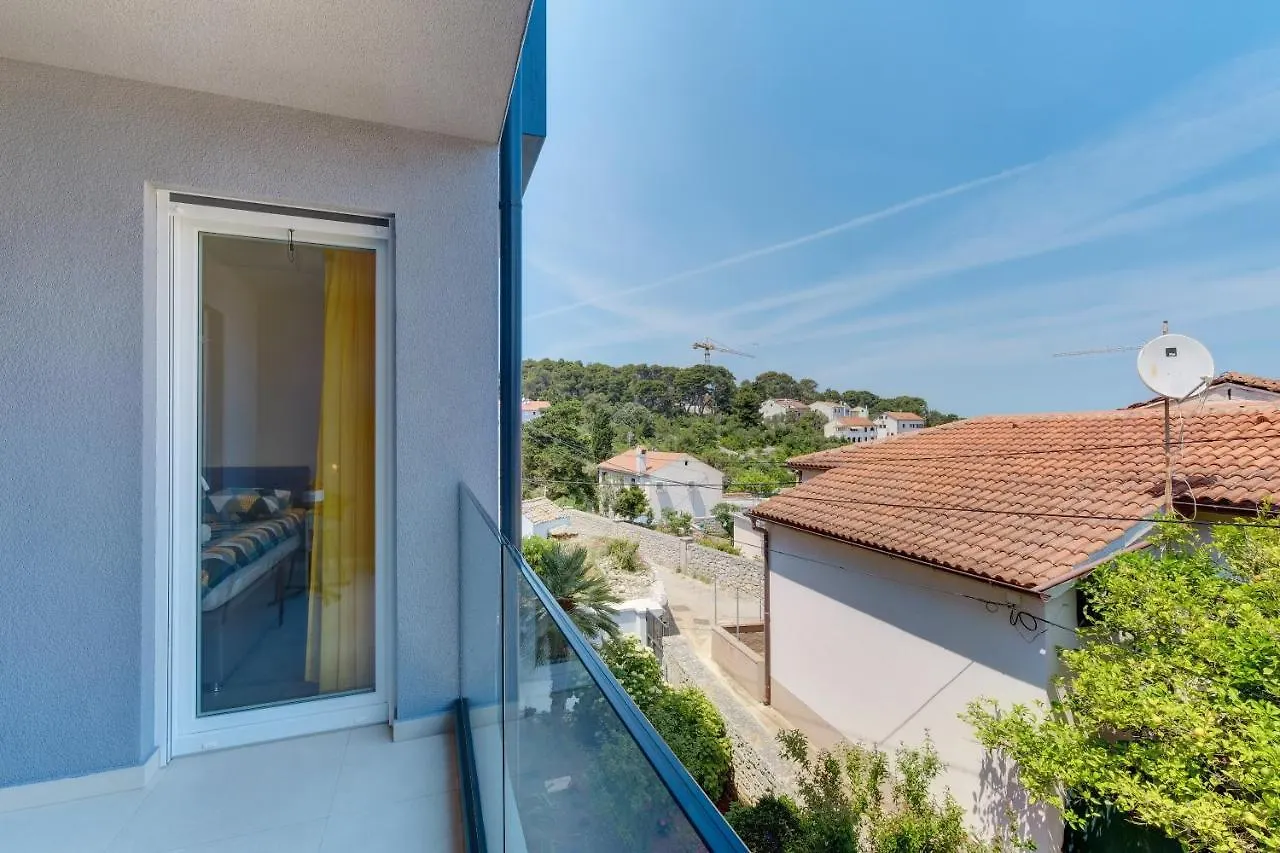 Apartments Hemetek Lussingrande 0*,