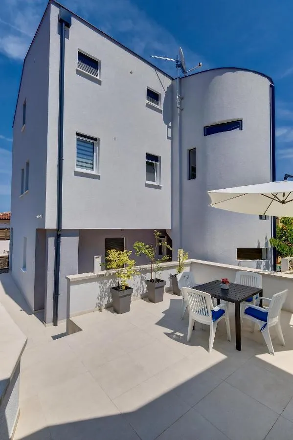 Apartments Hemetek Lussingrande