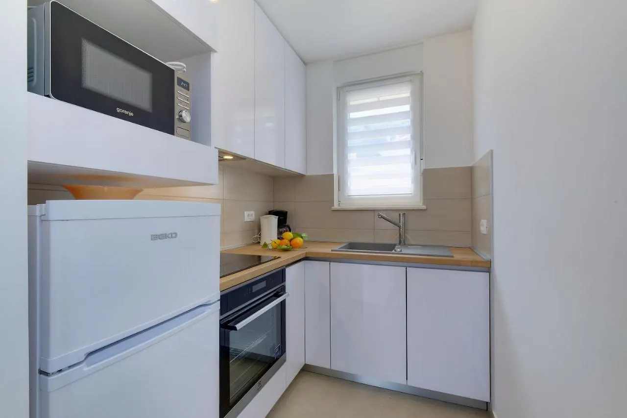 Apartments Hemetek Veli Losinj